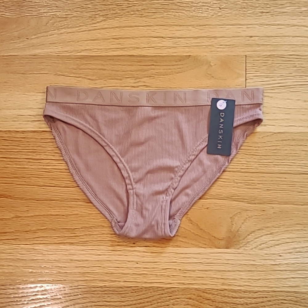Danskin Ribbed Bikini Panty